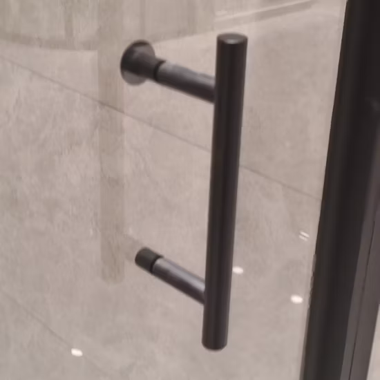 기본 사용자 정의 트렌디한 블랙 프레임 욕실 피벗 강화 유리 샤워 인클로저